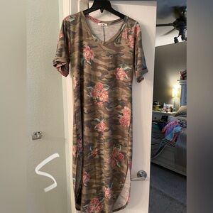 3 dresses size small